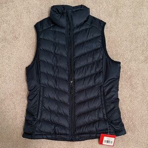 The North Face Women's Medium Navy Puffer Vest